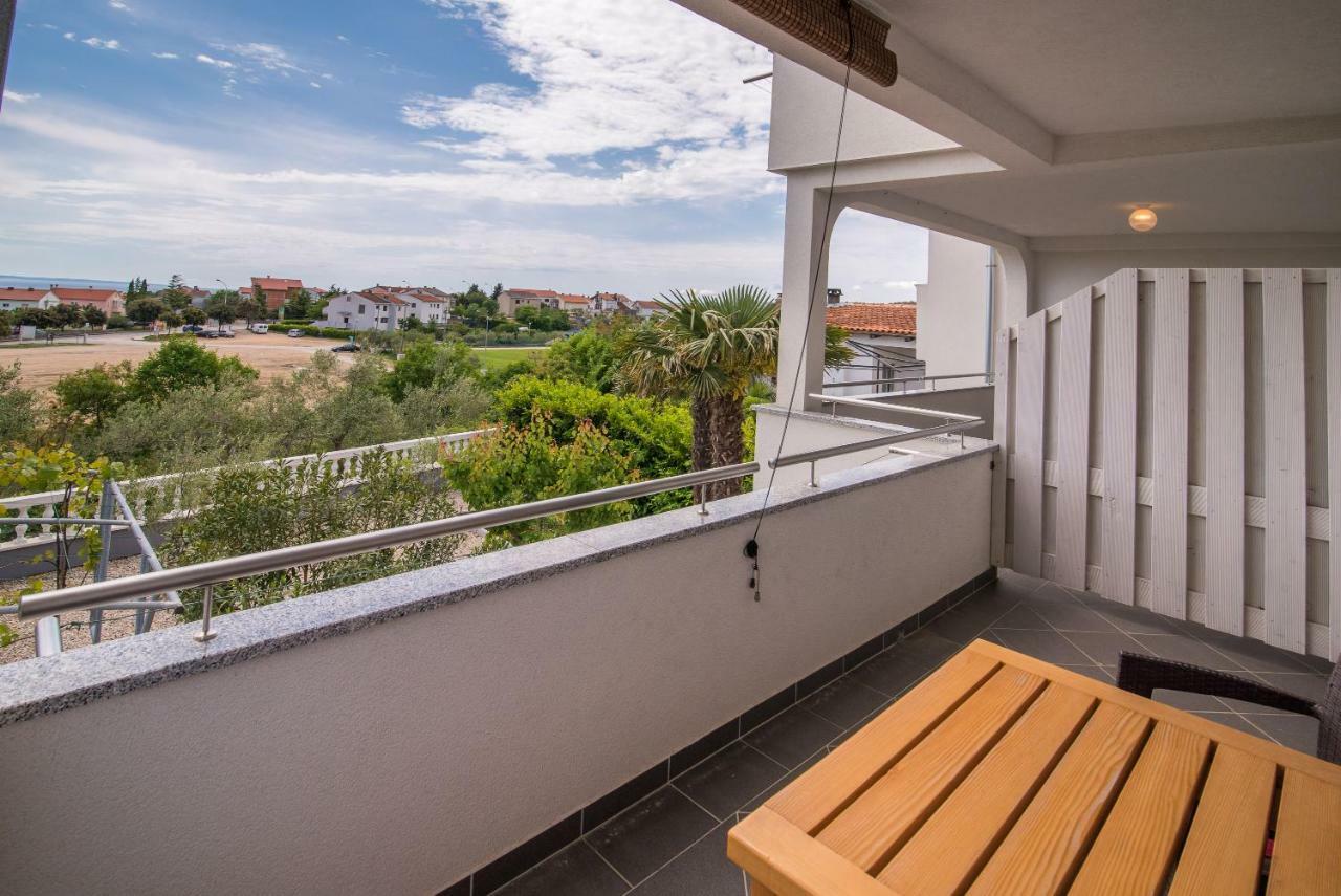 Apartments Oleander Veglia Exterior foto